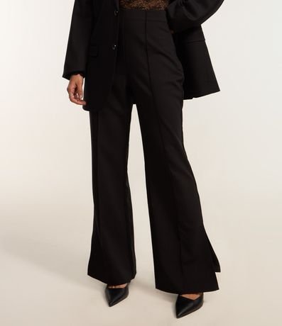 Pantalón Flare en Viscosa con Abertura en la Bajo y Sastrería 3