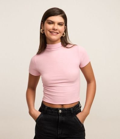 Blusa Básica Texturizada en Viscosa con Cuello Alto 1