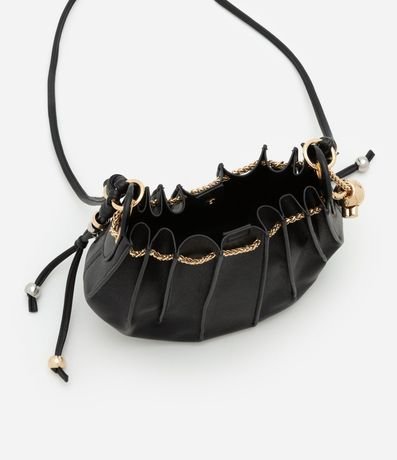 Cartera Bucket Pequena Cierre de Saco con Detalles en Metal Boho Romántico 5