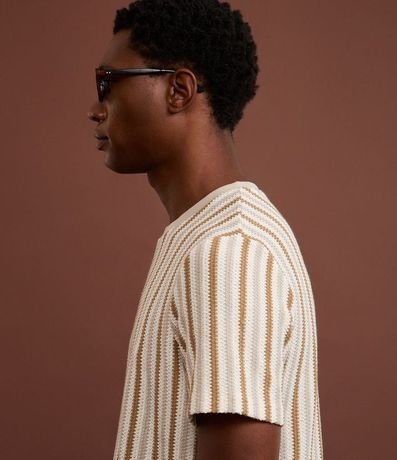 Remera en Punto con Estampa de Rayas y Texturizada 4