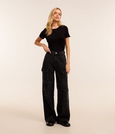 Blusa en Rib con Botones en el Cuello 2