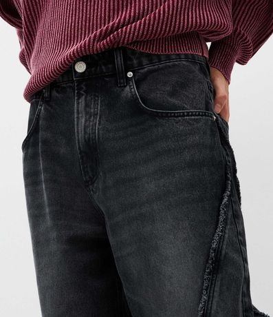 Pantalón Super Baggy en Jeans con Detalles Deshilachados 4