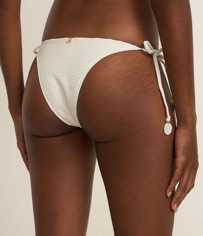 Bikini Bombacha Lazo en Microfibra Acanalada con Hilo Metalizado y Adorno de Caracolas 4