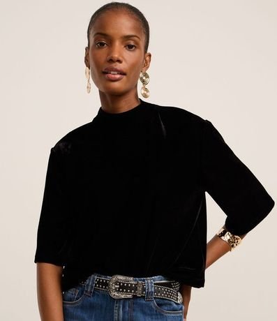 Blusa Boxy en Terciopelo con Cuello Alto 1