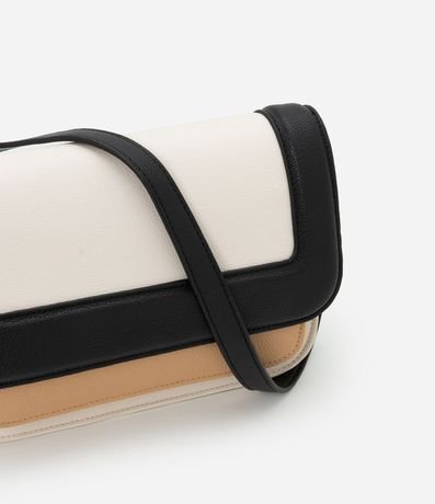Cartera Shoulder Mediana con Tapa y Contraste de Colores 6