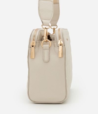 Bolsillo Transversal Mediana con Textura Embossed y Asa de Gorgorão 2