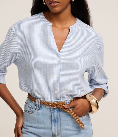 Camisa en Viscolino Rayada con Cuello Padre 4