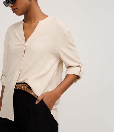 Camisa Texturizada en Viscolino y Cuello Padre 4