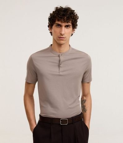 Remera Slim en Viscosa con Cuello Padre