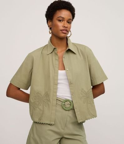 Camisa en Tricolina con Bordado de Palmeras y Ruedo Nube 1