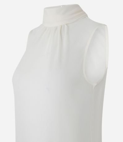 Blusa en Crepé con Pañuelo Para Lazo en el Cuello 10