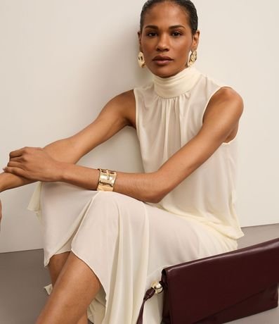 Blusa en Crepé con Pañuelo Para Lazo en el Cuello 7