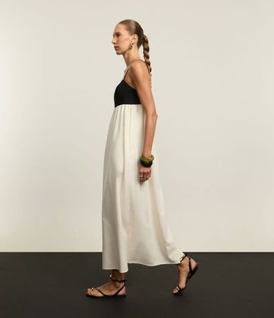 Vestido Hi-Lo Bicolor Evasê Midi en Viscolino con Bretel Fino 4