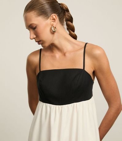 Vestido Hi-Lo Bicolor Evasê Midi en Viscolino con Bretel Fino 5