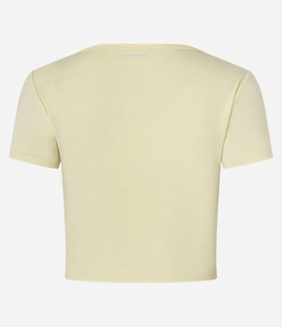 Remera Cropped Deportiva en Microfibra con Toque Suave 5