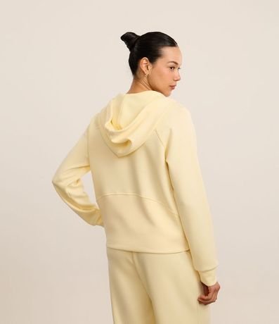 Campera Deportiva en Modal con Capucha 4