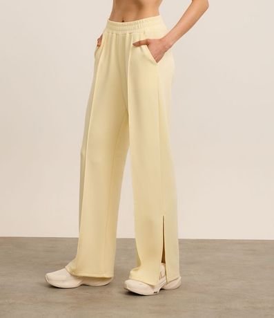 Pantalón Recto Deportiva en Media Malla con Fenda Lateral 2