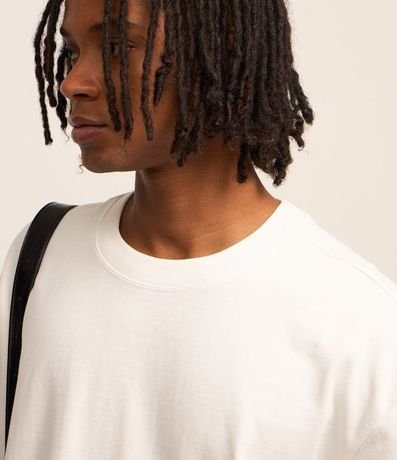 Remera Relaxed Básica en Malla 3