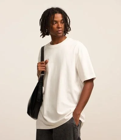 Remera Relaxed Básica en Malla 4