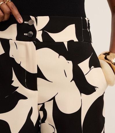 Short Recto Sastre Cintura Alta con Estampa Floral 4