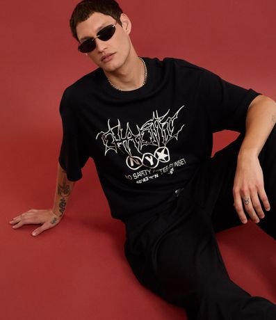 Remera Oversized en Algodón con Textura y Lettering Gothic 3