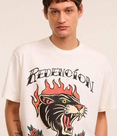 Remera Boxy en Algodón con Estampa Estilo Tatuagem y Lettering 5