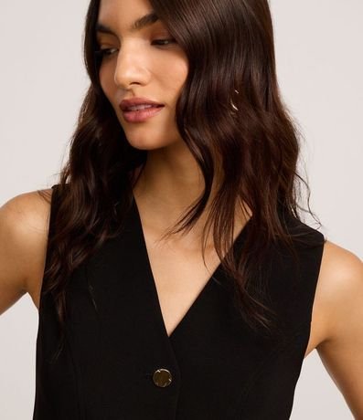 Chaleco en Crepé con Abotonado y Escote V 3