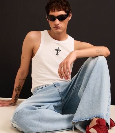 Musculosa Muscle en Algodón con Bordado de Criz Texturizada