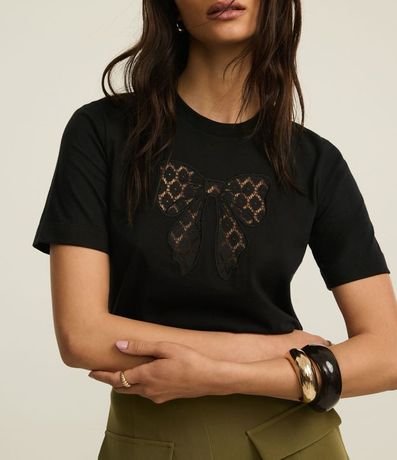 Blusa en Algodón con Lazo Cutout y Flores de Encaje 4