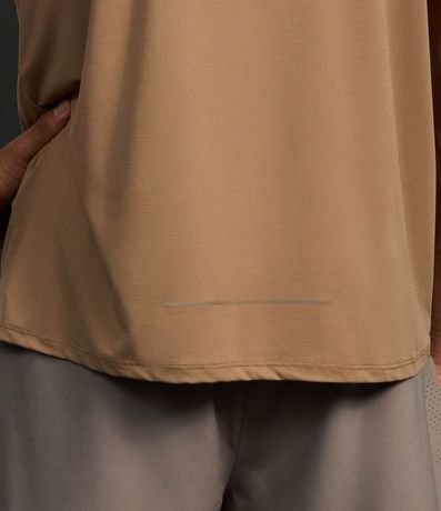 Remera Regular en Poliamida con Tecnologia Dry y Estampa Lettering Seeking My Highs 3