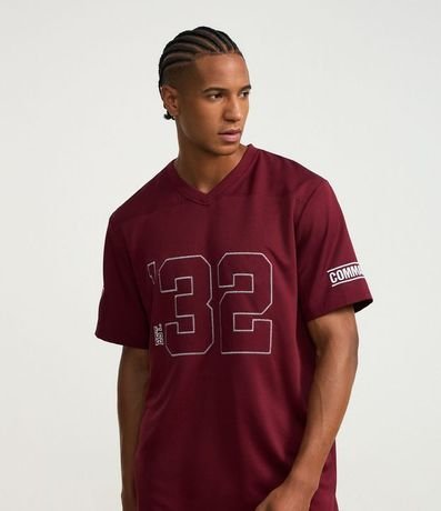 Remera Deportiva con Tecnologia Dry y Estampa NFL Commanders