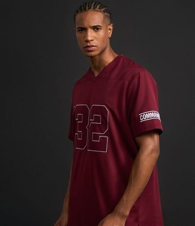 Remera Deportiva con Tecnologia Dry y Estampa NFL Commanders 7