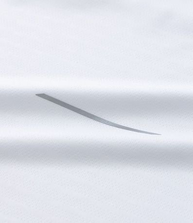 Remera Deportiva en Tecnologia Dry con Estampa Lettering 10