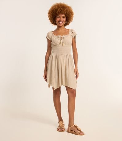 Vestido Corto Hombro a Hombro en Crepé con Lastex en la Cintura 2