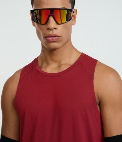 Musculosa Regular Deportiva con Etiqueta en el Bajo y Detalle Contrastante 7