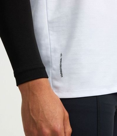 Musculosa Regular Deportiva en Tecnologia Dry con Detalle Reflectante 3