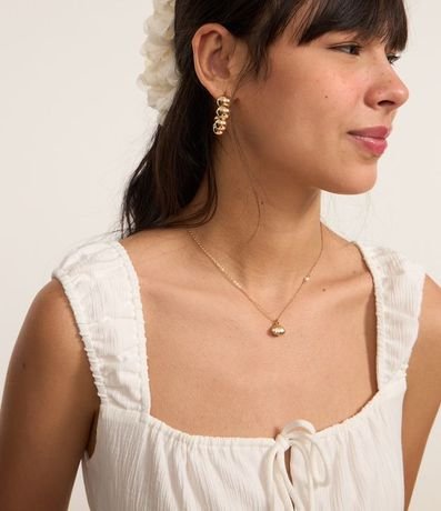 Blusa Texturizada con Lazo y Volado 4