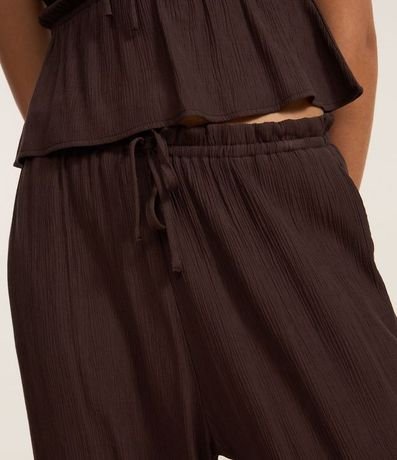 Pantalón Recto en Viscosa Texturizada con Lazo en la Cintura 4