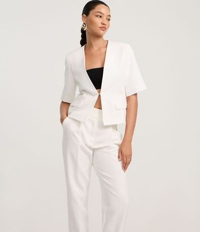 Pantalón Carrot Sastrería con Bajo Italiana y Detalle de Solapa