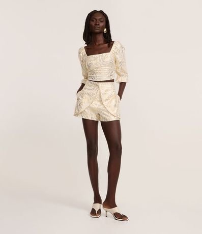 Short Cintura Alta en Viscolino con Estampa de Foil