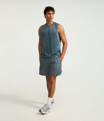 Bermuda Deportiva con Textura Perforada 5