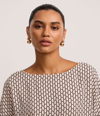 Blusa en Chiffon con Escote Redondo y Estampado Geométrico 4