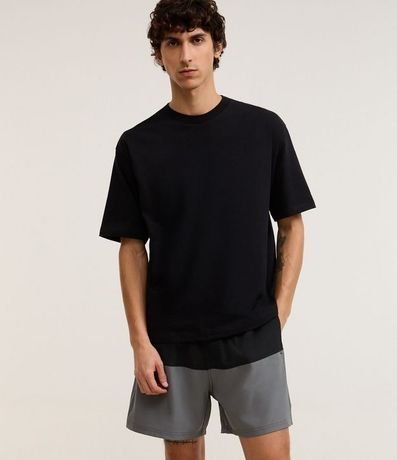 Bermuda en Microfibra con Bolsillo con cremallera y Estampa Bicolor 4