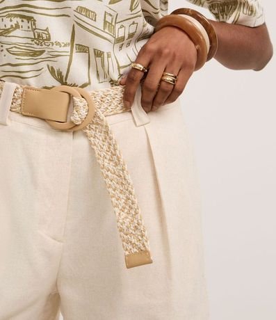 Short Recto Cintura Alta en Viscolino con Cinturón de Rafia 4