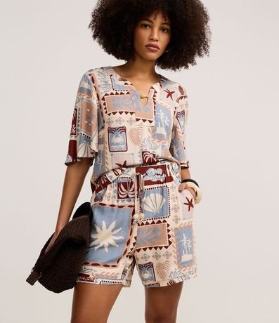 Short Cintura Alta en Viscosa con Estampa Tropical 2