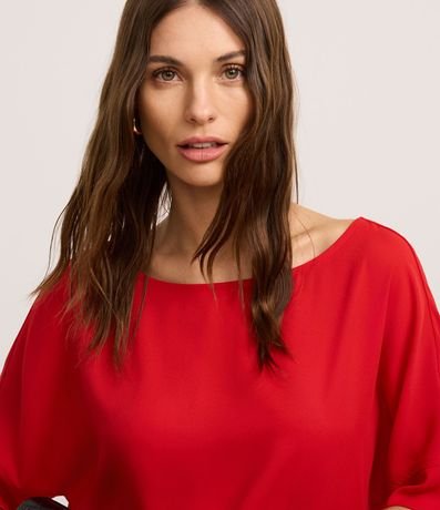 Blusa en Chiffon con Escote Canoa 3