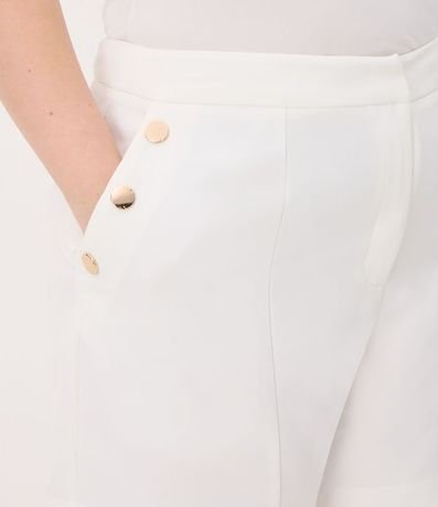 Bermuda en Crepé con Botones en los Bolsillos Curve & Plus Size 4