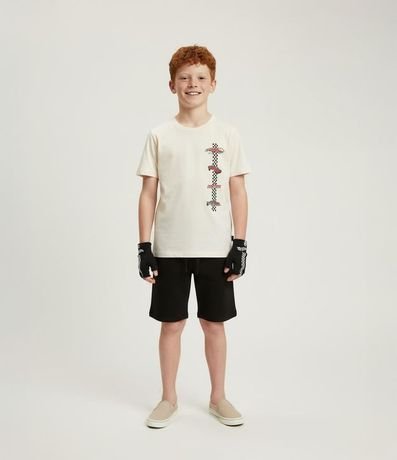 Remera Infantil con Guantes y Estampa Hot Wheels - Talle 3 a 10 años