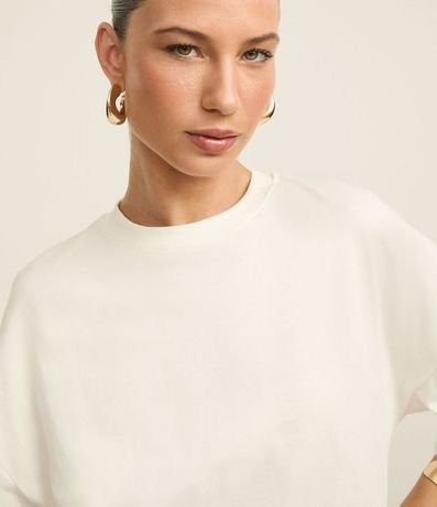 Remera Boxy en Algodón con Cuello Redondo 4