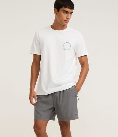 Bermuda con Detalle de Etiqueta Gomosa 3